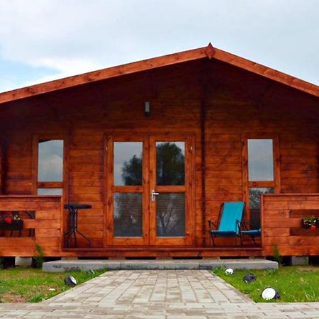 Domki Letniskowe Artemi Rowy  Buitenkant foto